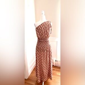 Never worn brown/orange one shoulder maxi dress. Size Small